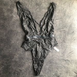 NWT - Gorgeous Victoria Secret Lace Teddy - M